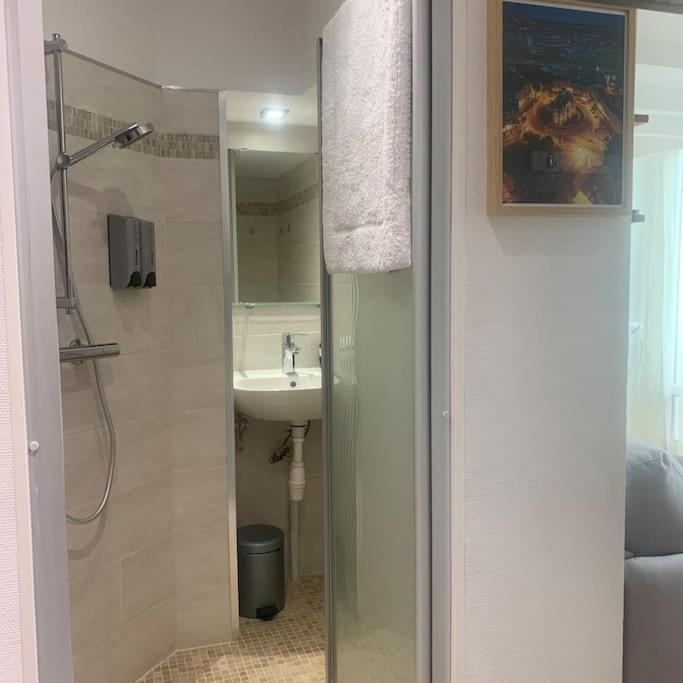 Accommodatie bij particulieren Independante En Face De La Gare Flandres