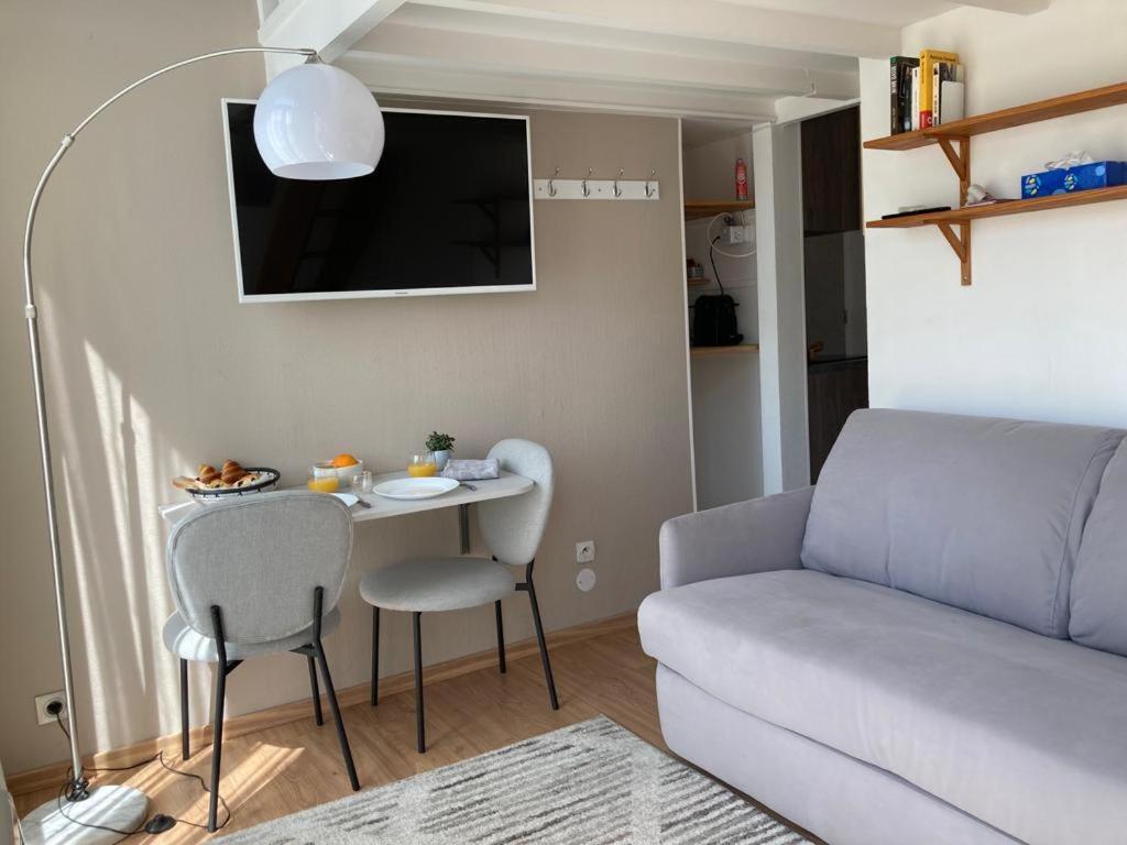 Independante En Face De La Gare Flandres Accommodatie bij particulieren