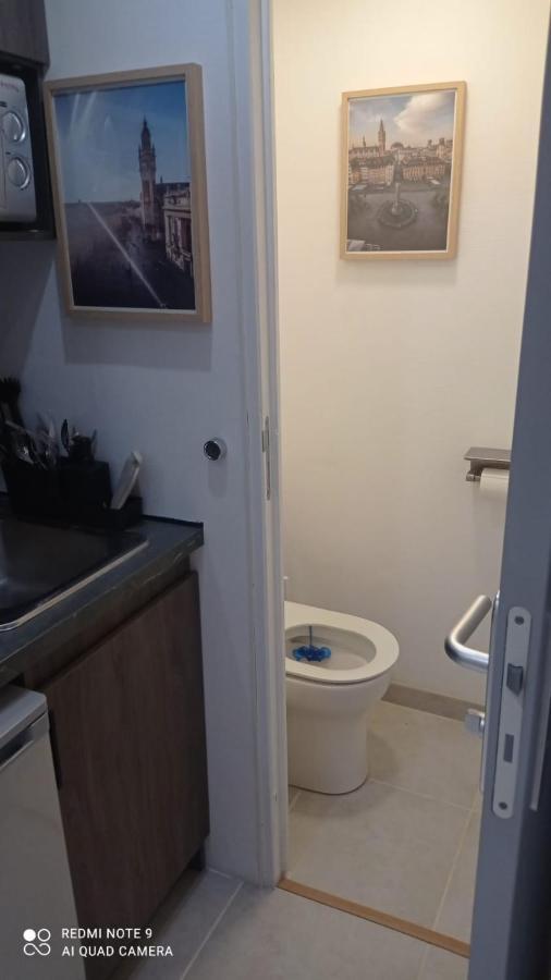 Quarto em Acomodações Particulares Independante En Face De La Gare Flandres